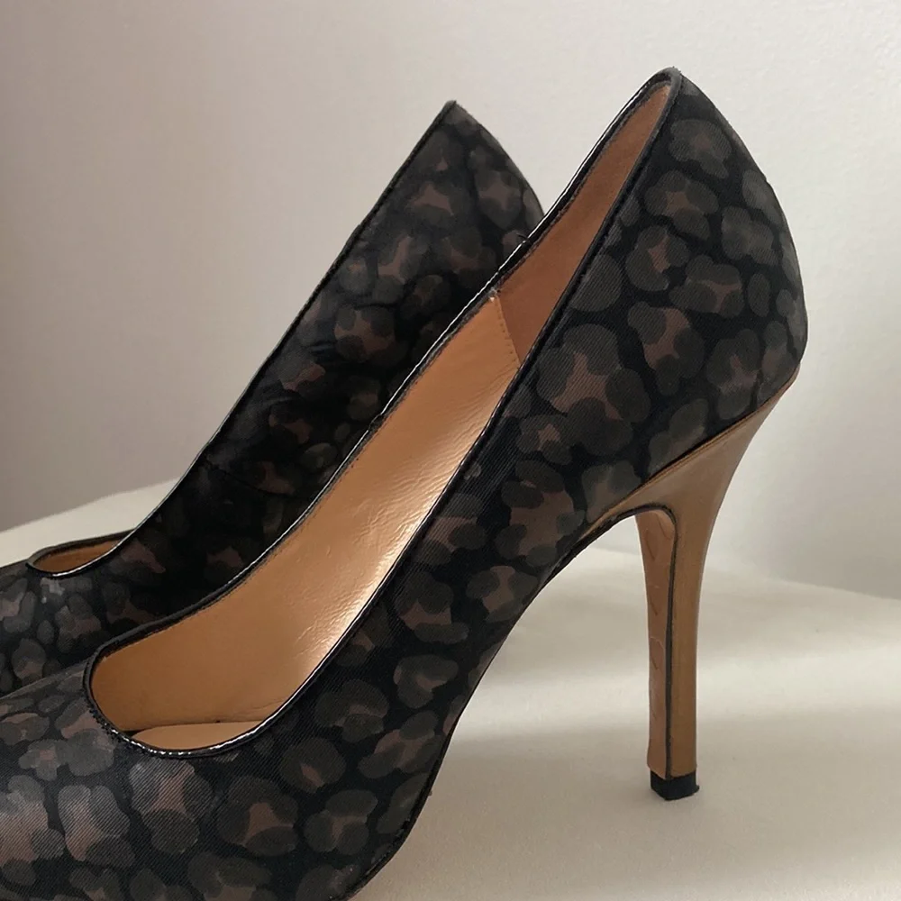 Betsey Johnson Lakin Open-Toe Pump